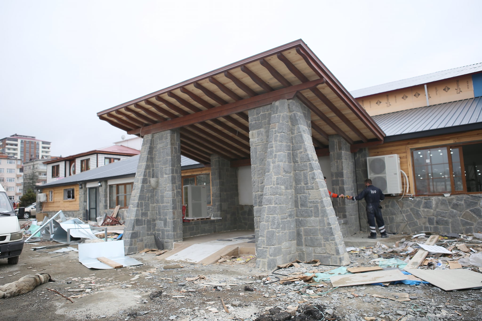 Çok Amaçlı Salon ile Sahil Parkı yenileme çalışmamız