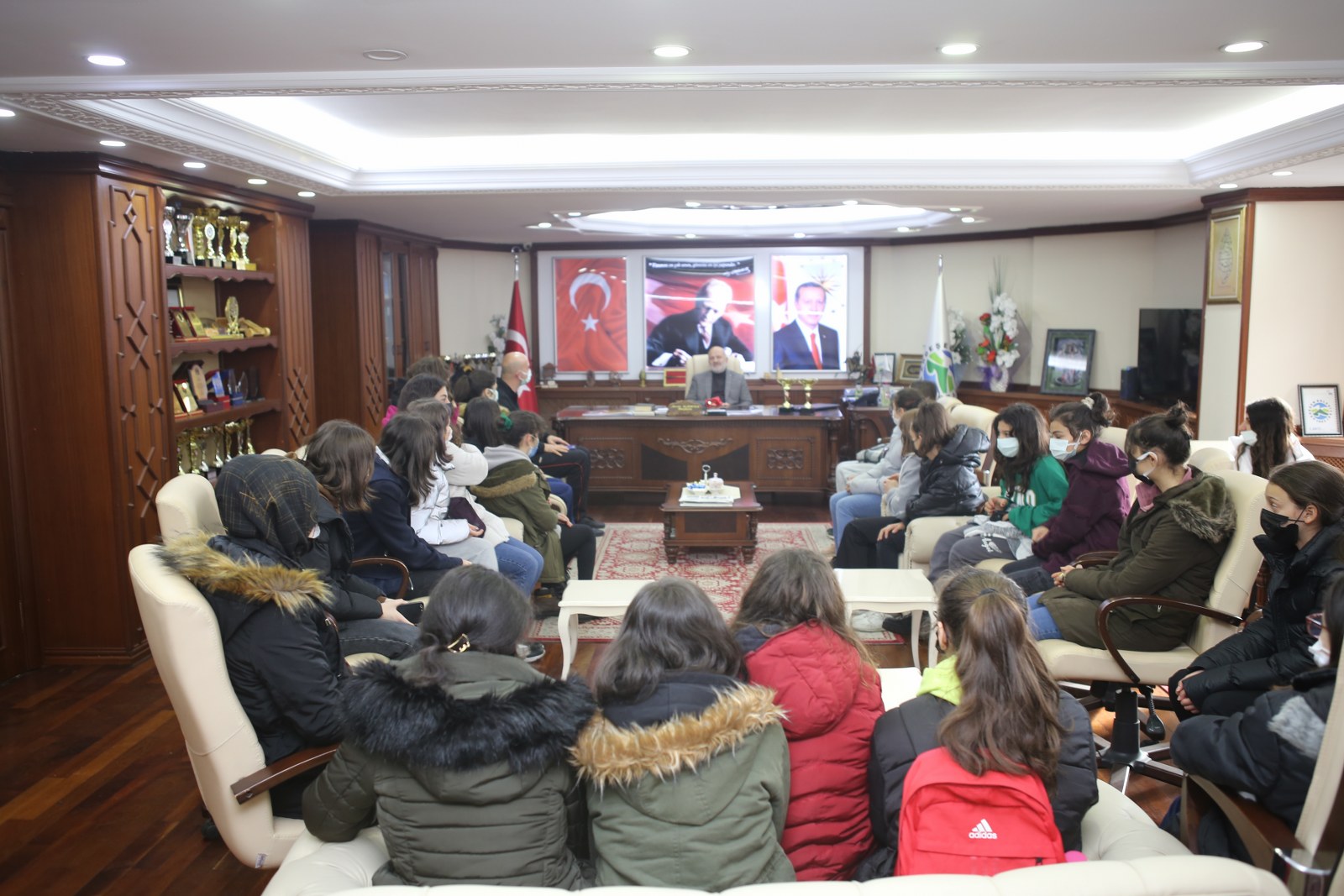Voleybol Kadın Takımından İki Kupa Birden