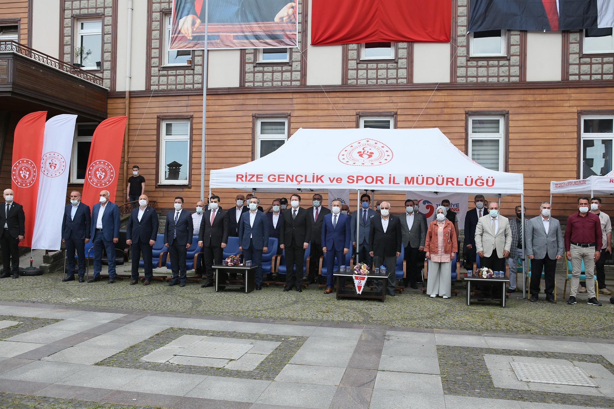 Rafting Yarışlarının Coşkulu Aşılışını Tamamladık