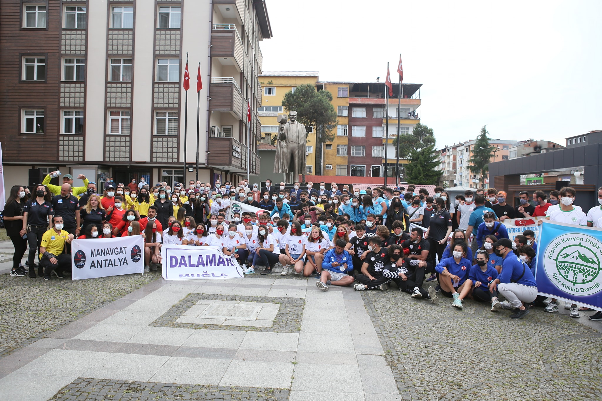 Rafting Yarışlarının Coşkulu Aşılışını Tamamladık