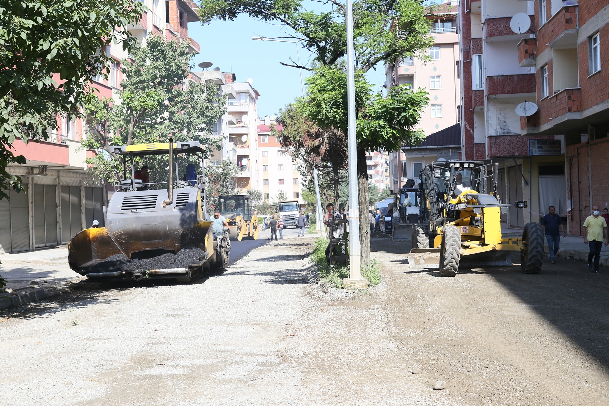 Fırtına Mahallemizin 2. Yarı Asfaltını Tamamlıyoruz