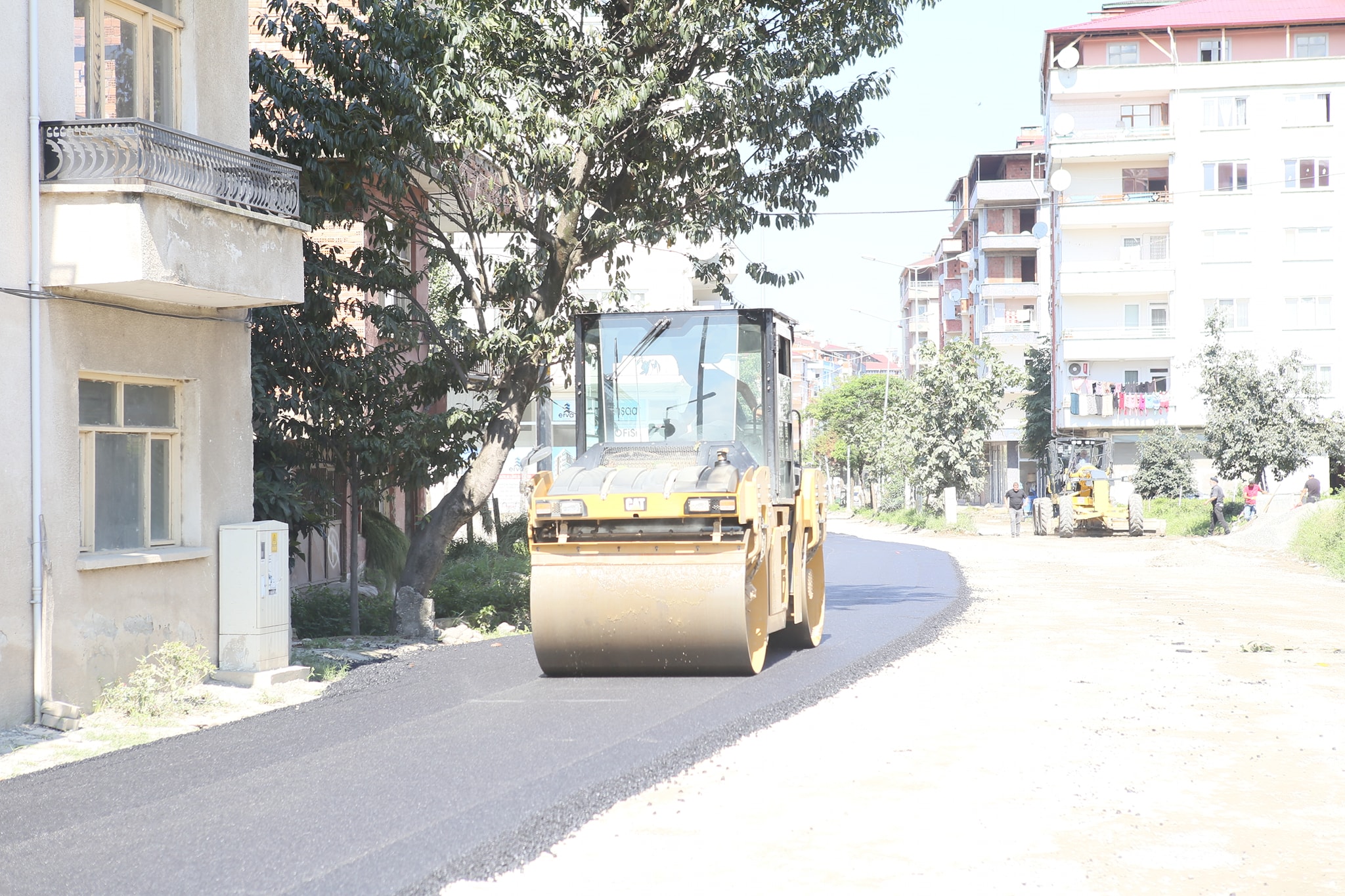 Fırtına Mahallemizin 2. Yarı Asfaltını Tamamlıyoruz