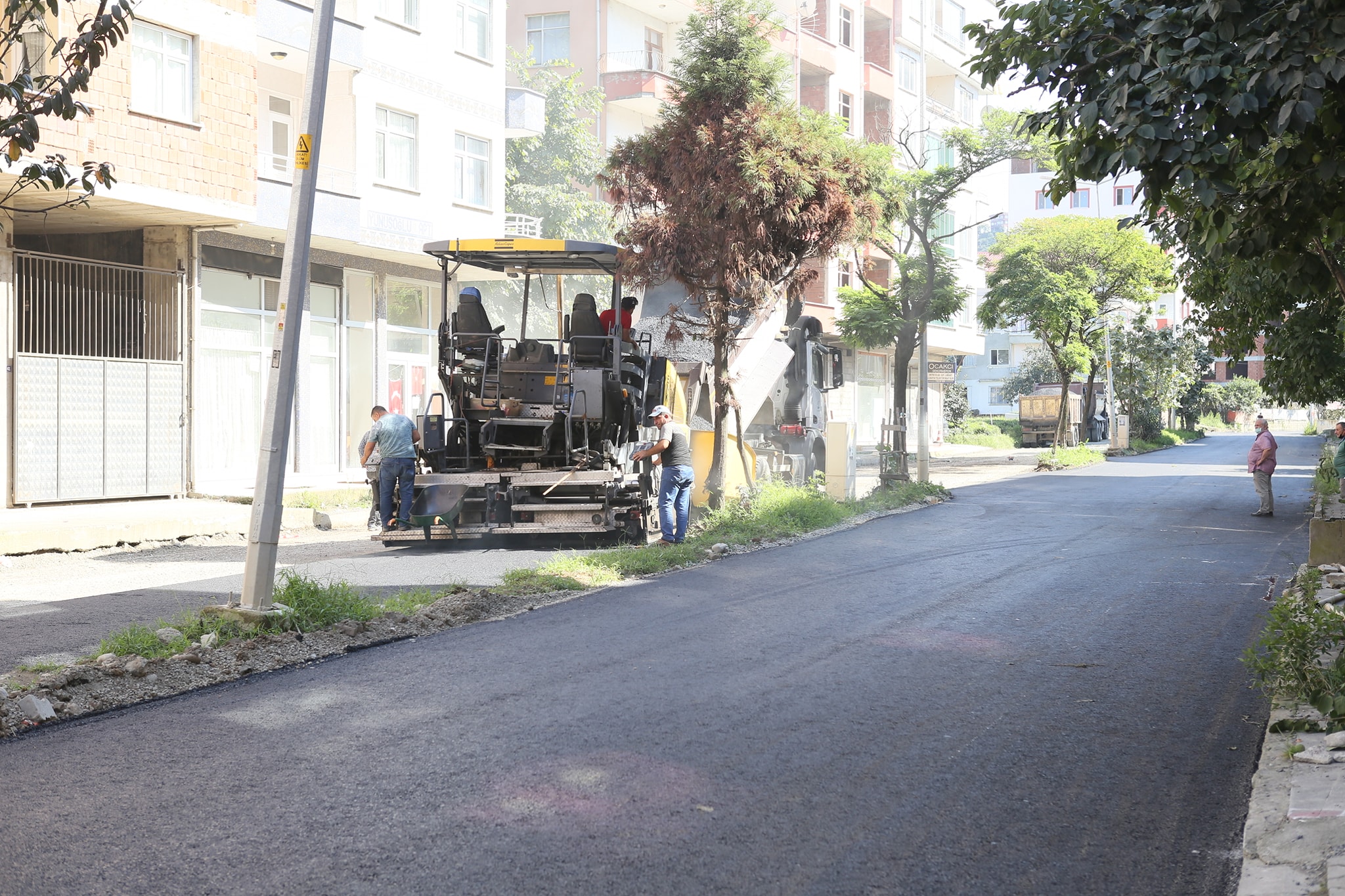 Fırtına Mahallemizin 2. Yarı Asfaltını Tamamlıyoruz