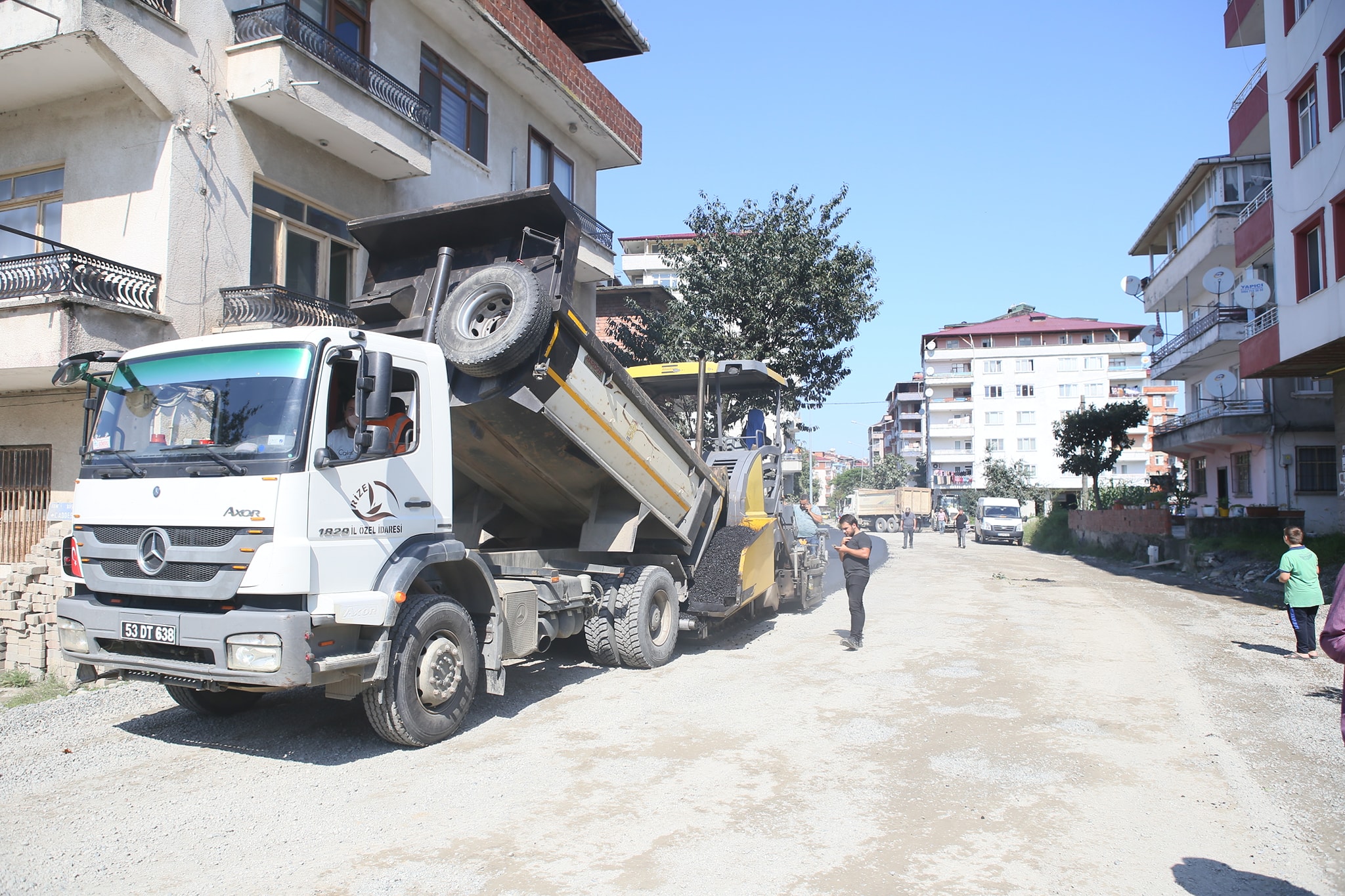 Fırtına Mahallemizin 2. Yarı Asfaltını Tamamlıyoruz