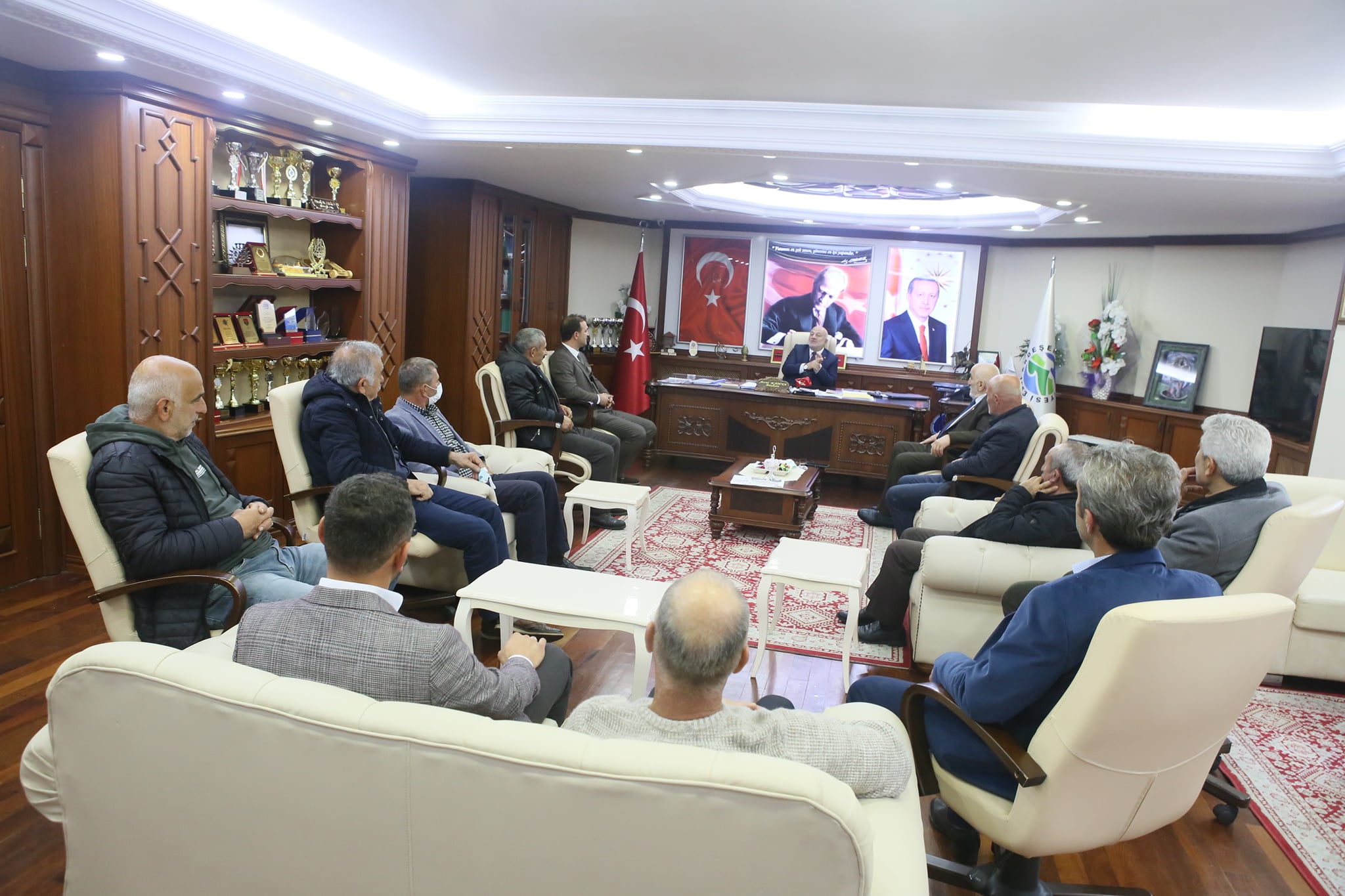 Muhtarlardan Başkanımıza Ziyaret