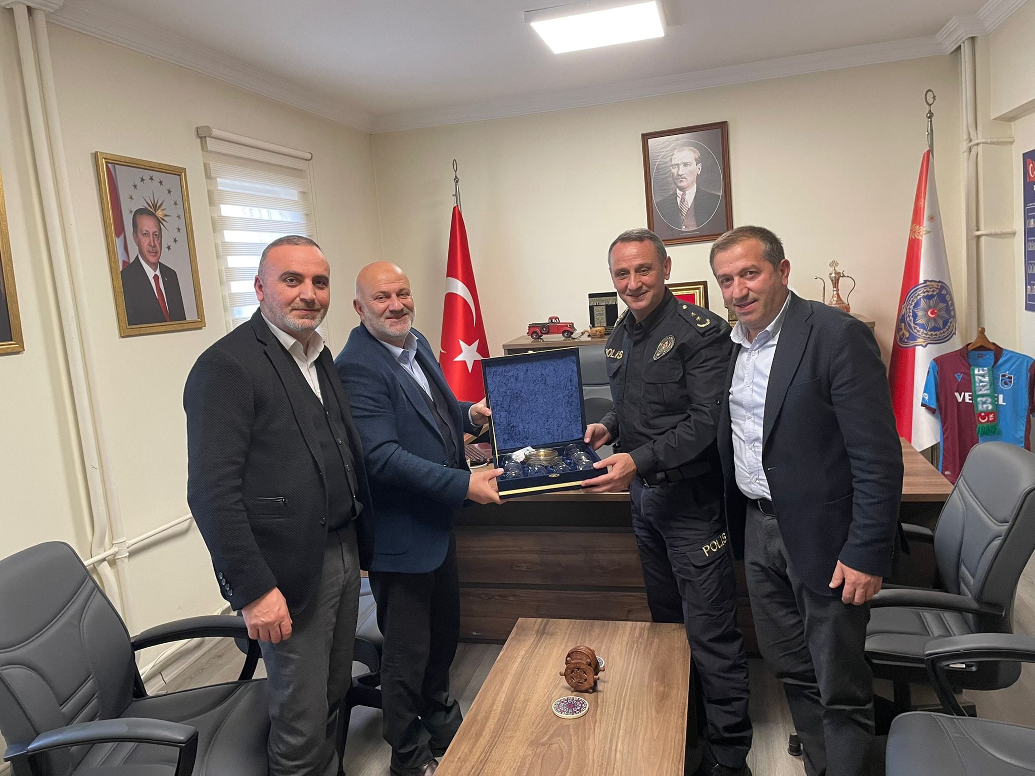 Ardeşen’li Arsin Emniyet Müdürüne Ziyaret