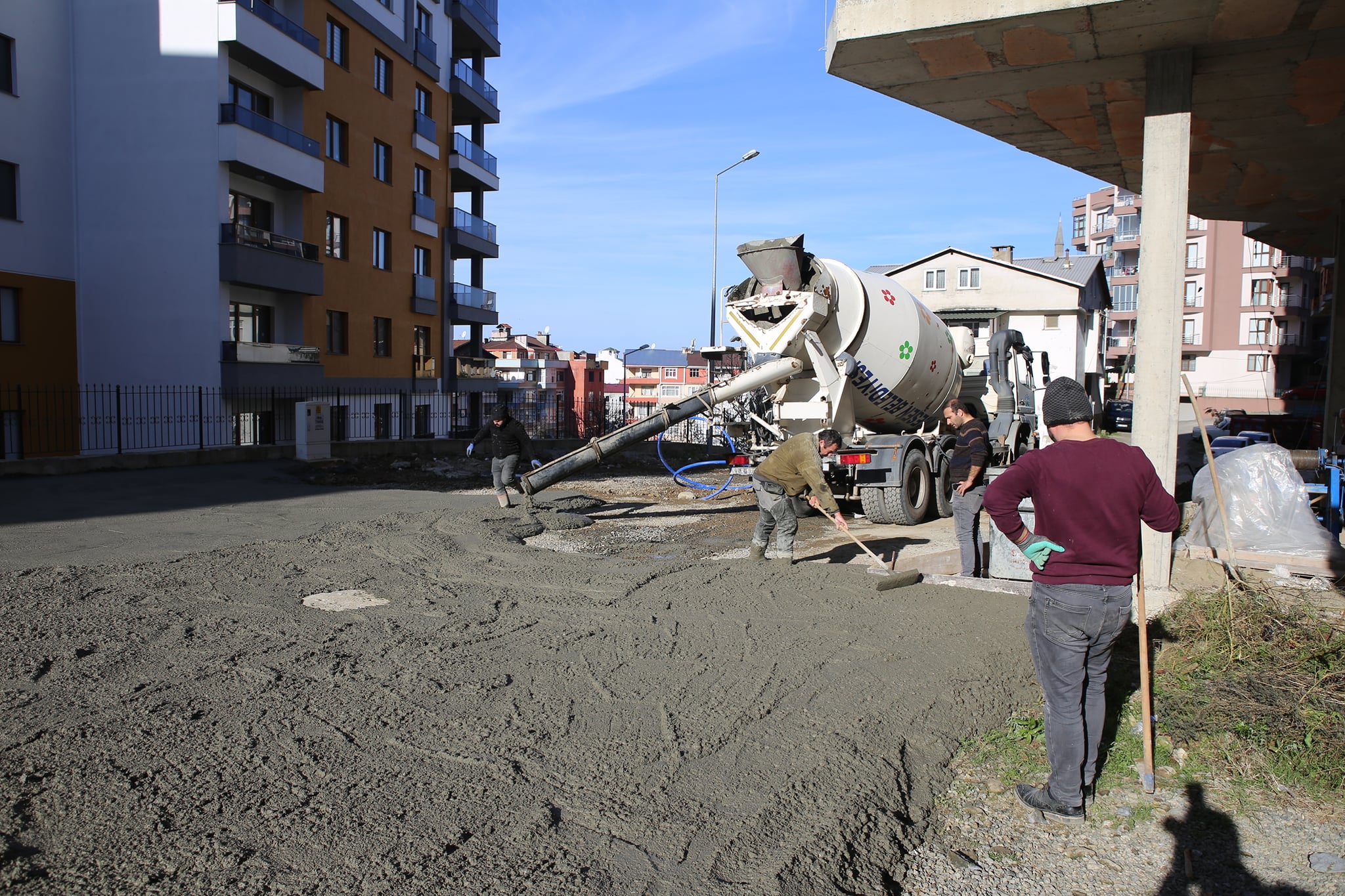 Merkez Mahallesi Beton Yol Çalışmamız
