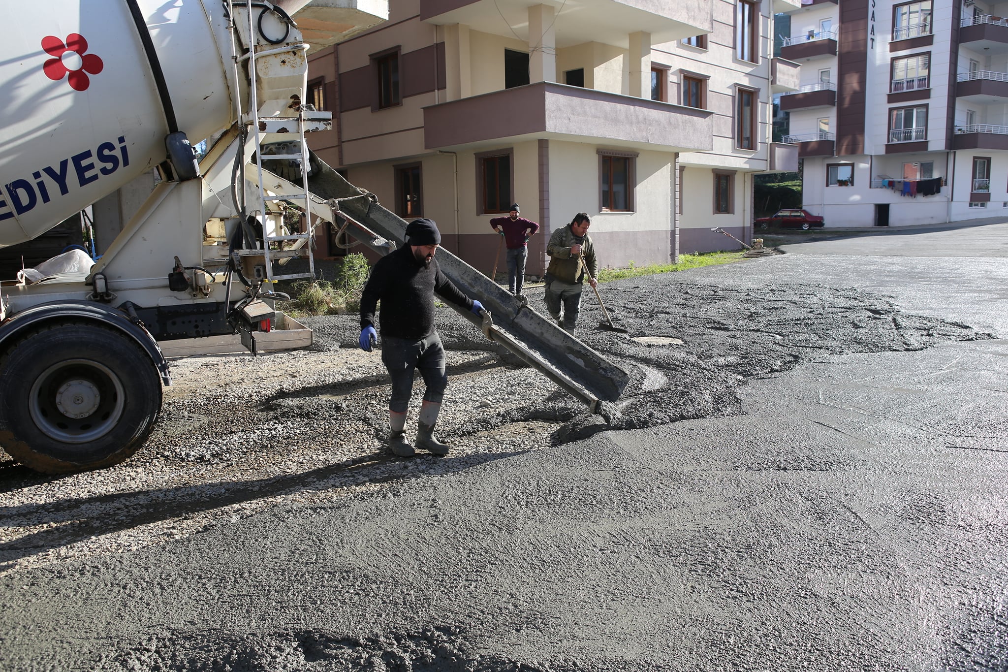 Merkez Mahallesi Beton Yol Çalışmamız
