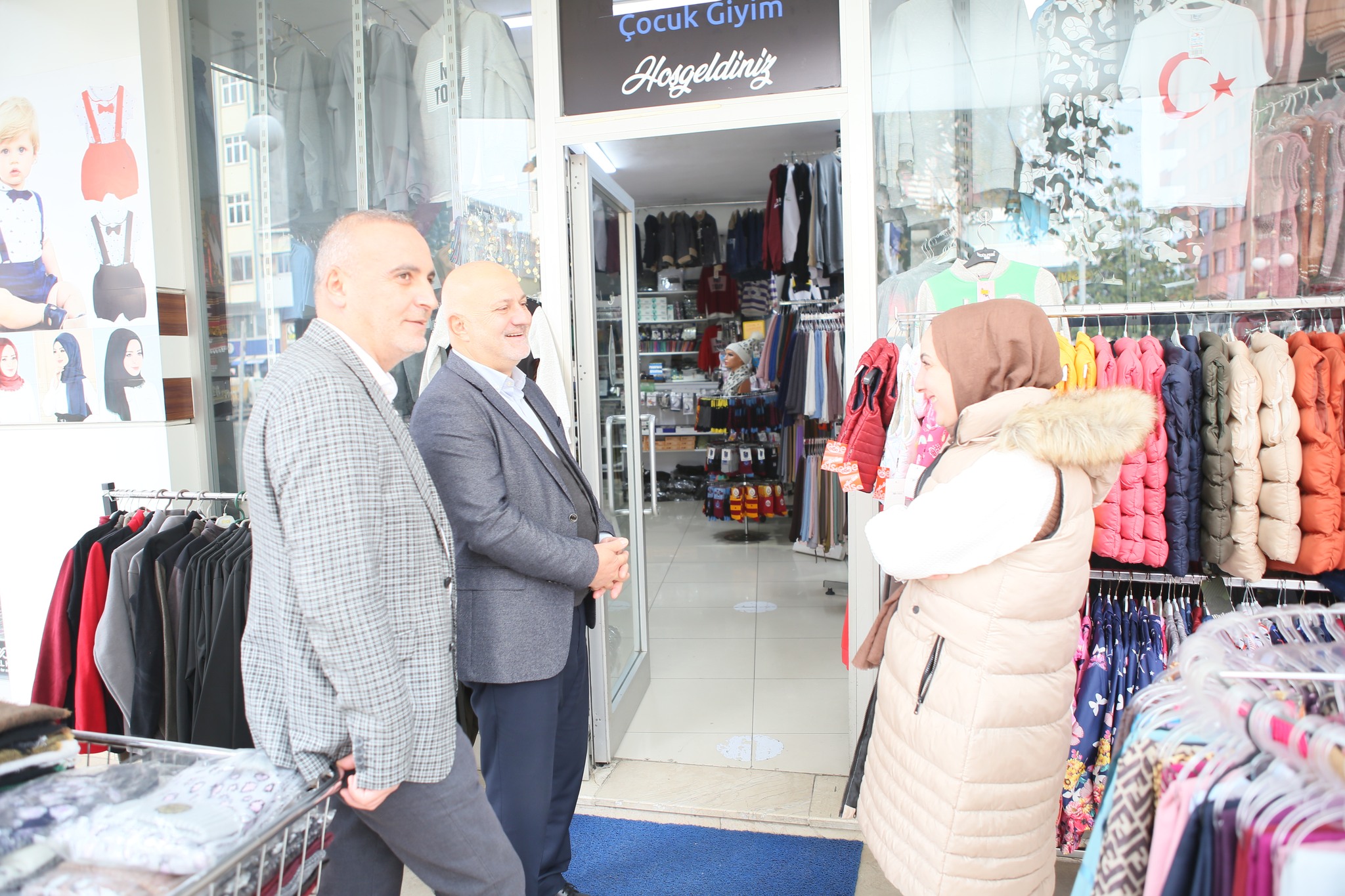 Esnaf ve vatandaşlarımız ile gönülden gönüle.