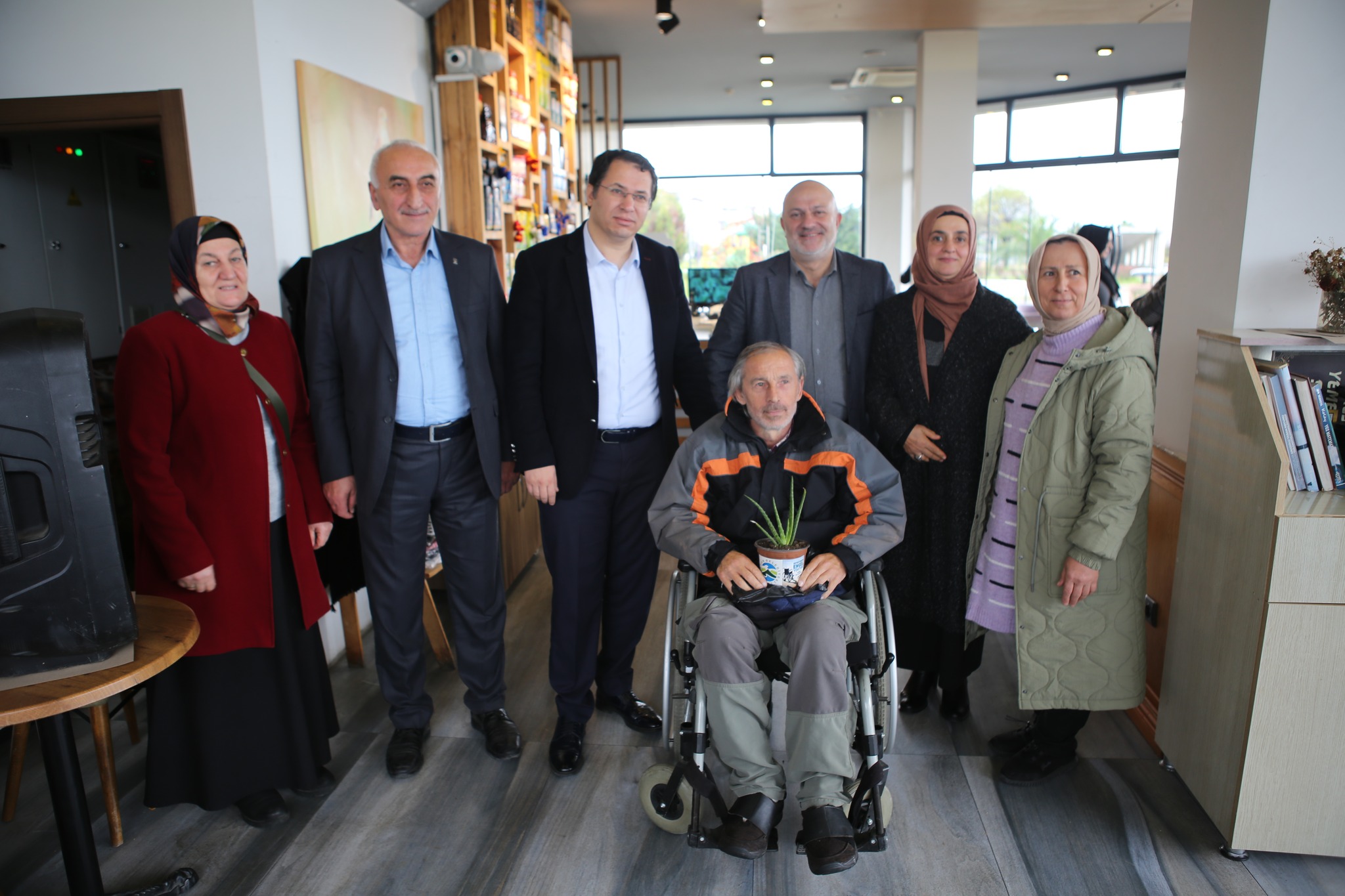 Bugün! 3 Aralık Dünya Engelliler Günü olarak anılmakta.