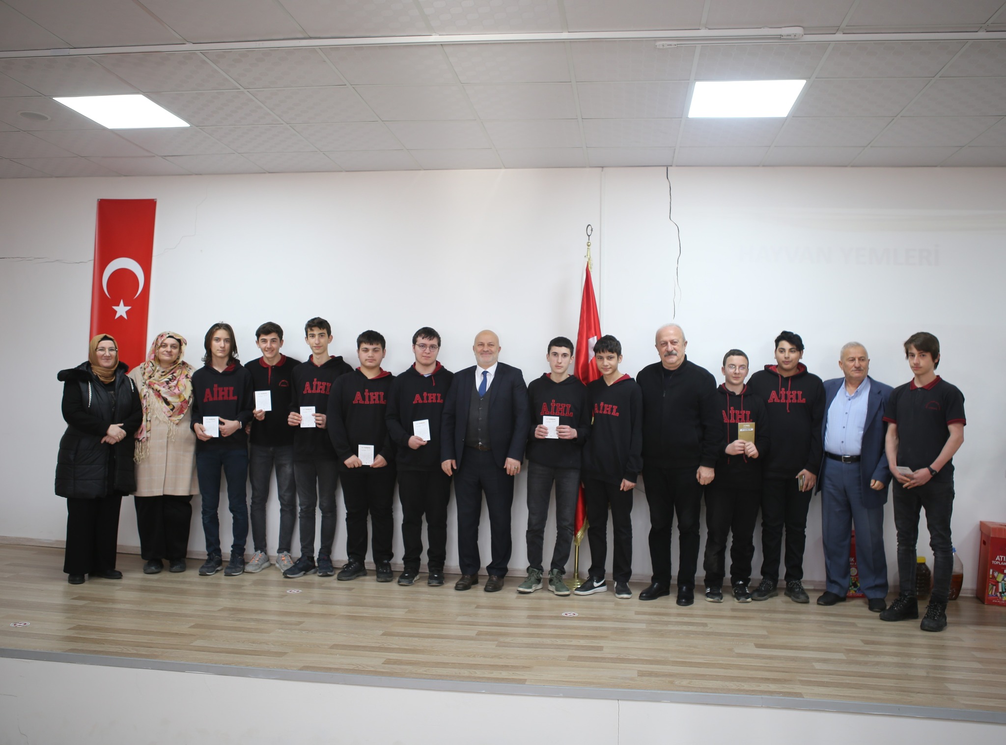 Temiz bir gelecek için “Sıfır Atık” projesi ile geleceğimizi ve çevremizi koruyoruz. 