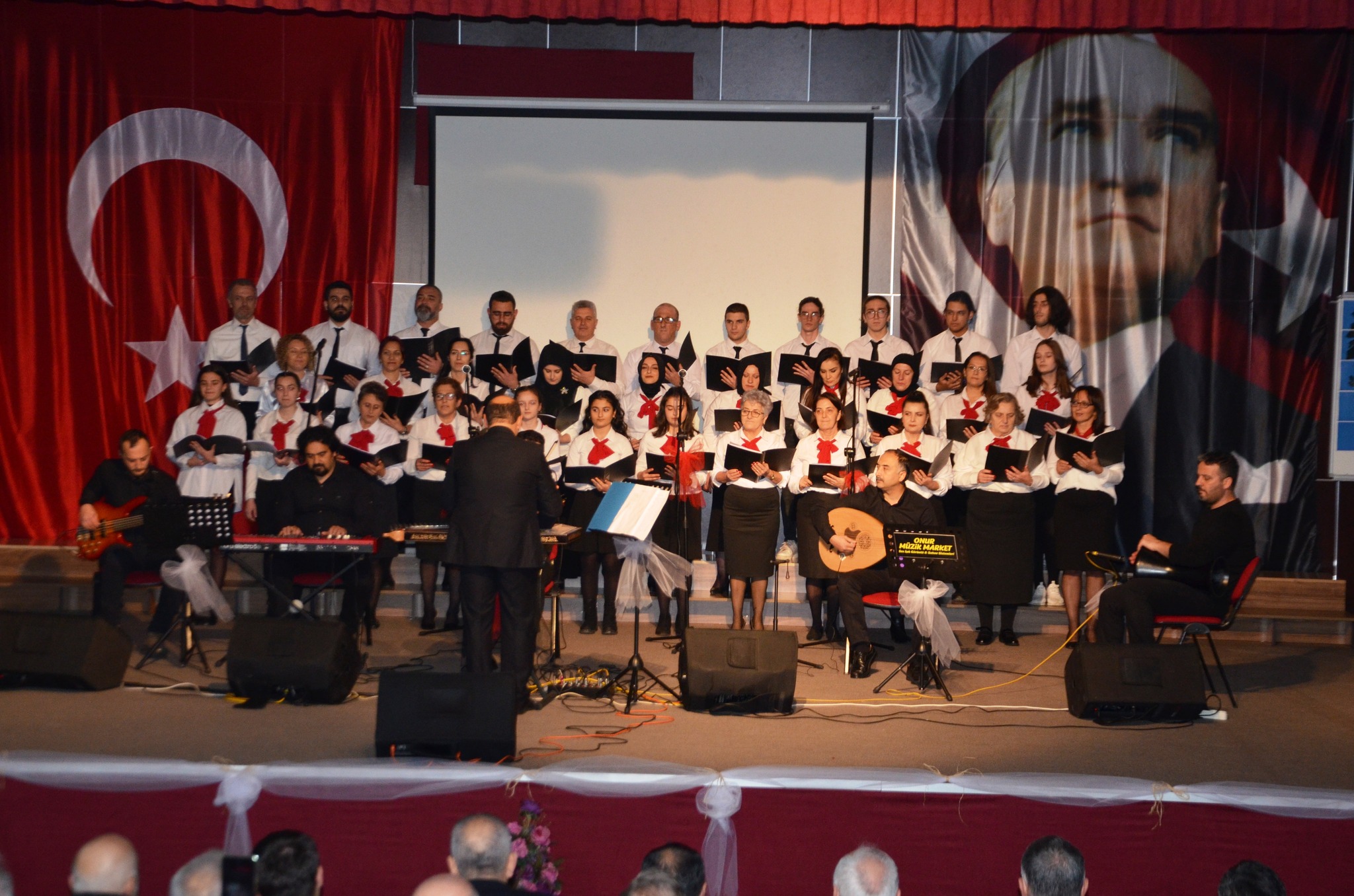 Ardeşen’de Türk Sanat Müziği Korosu