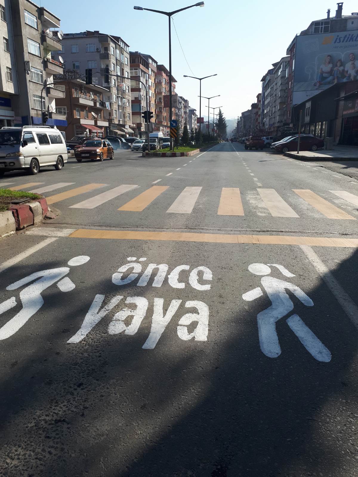 Önceliğimiz hayatımız, önceliğimiz yayalarımız.