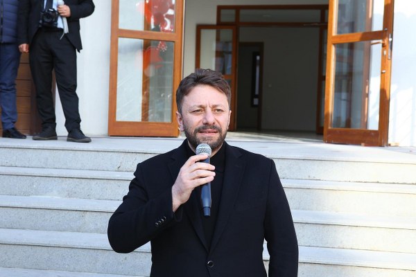 Yeni nesillere verebileceğimiz en büyük miras eğitimdir.