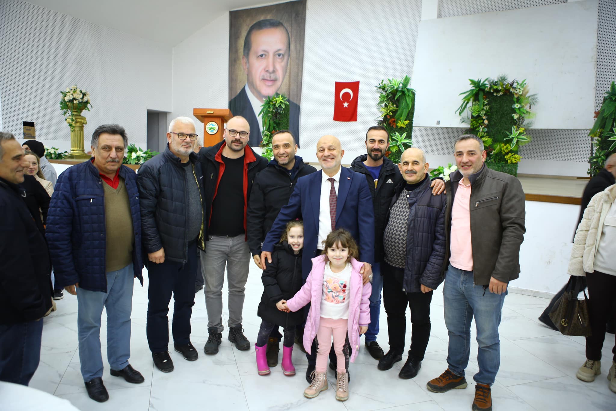 Başkanımız Avni KAHYA Personel İftarında Çalışanlarla Bir Araya Geldi.