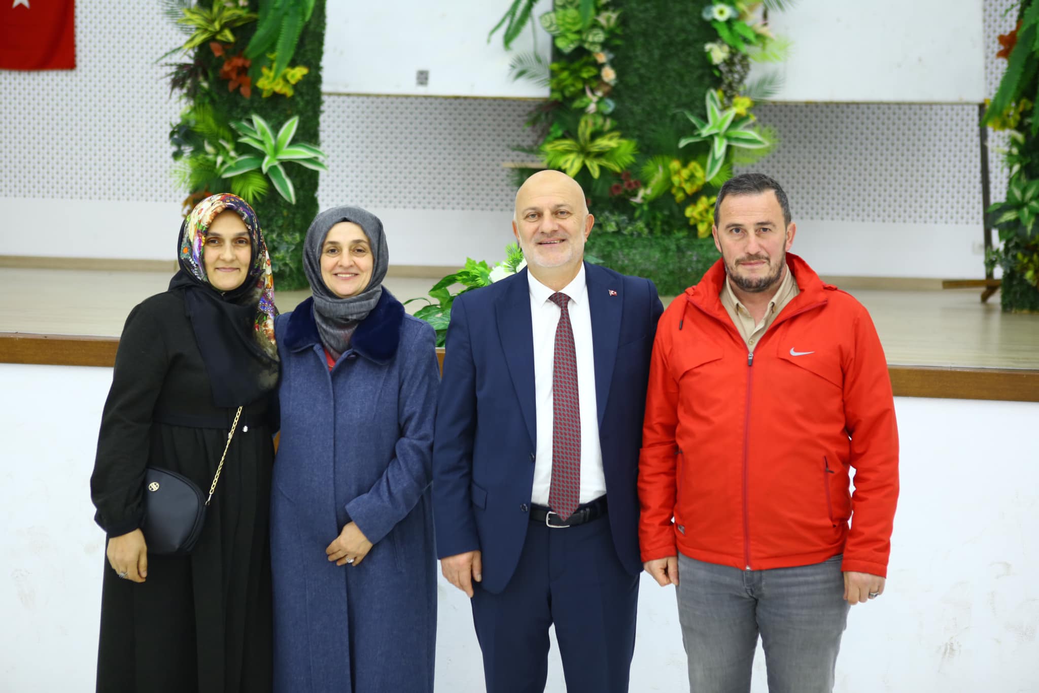 Başkanımız Avni KAHYA Personel İftarında Çalışanlarla Bir Araya Geldi.