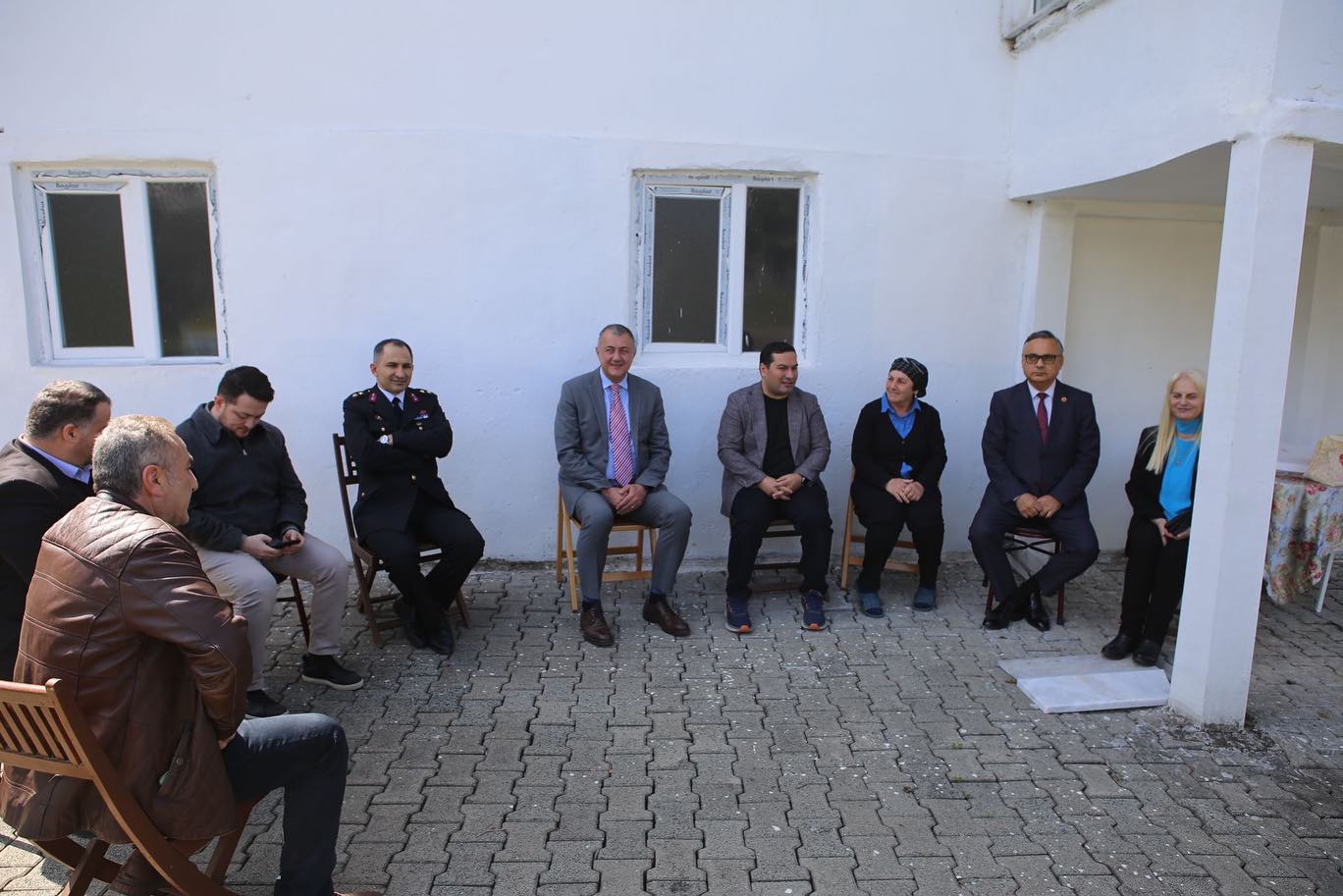  Şehitlerimizi rahmet, gazilerimizi saygı ve minnetle anıyoruz.