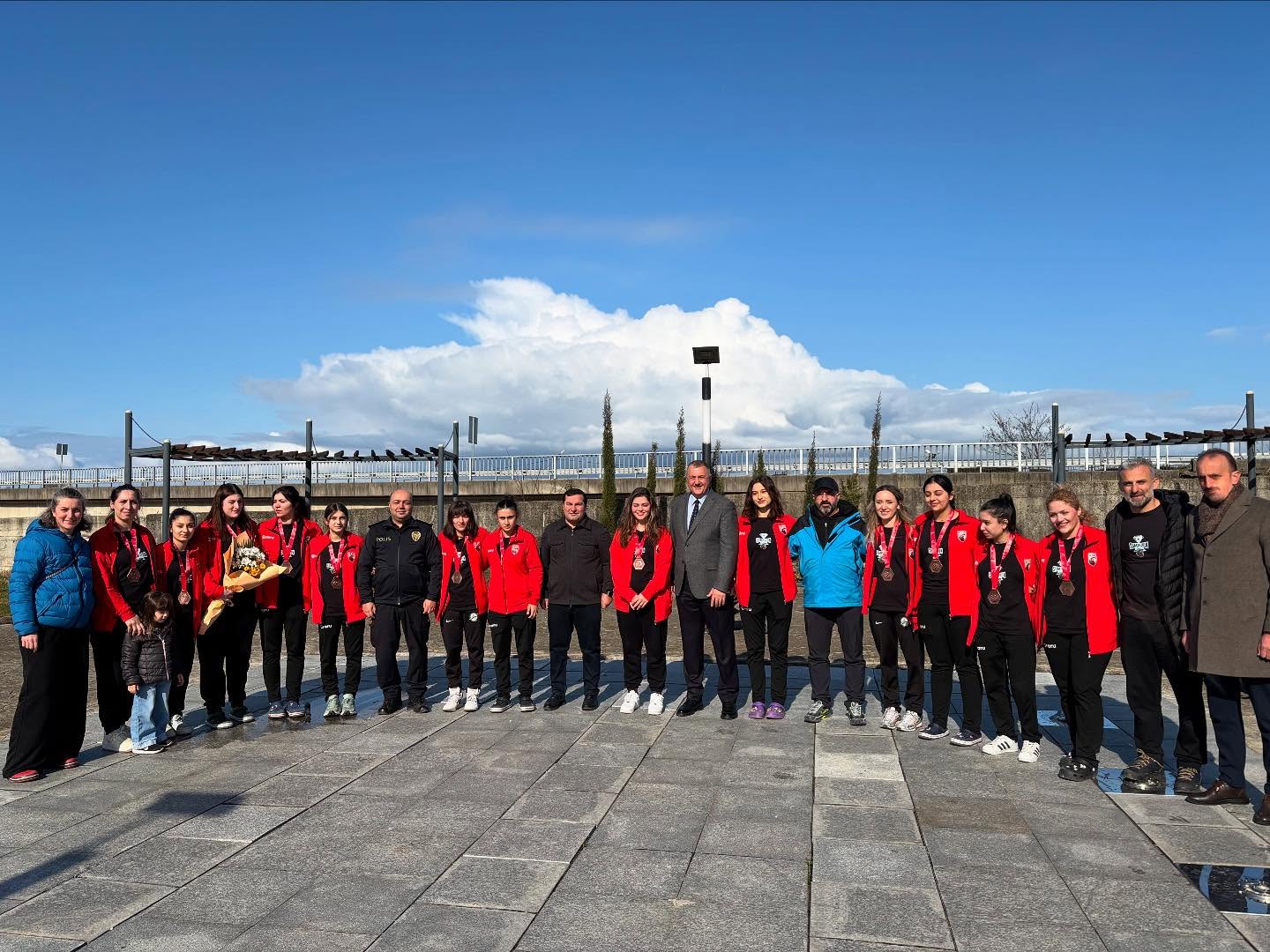 Kadınlar Hentbol 1. Ligi’ne Yükselen Takımımızı Karşıladık!