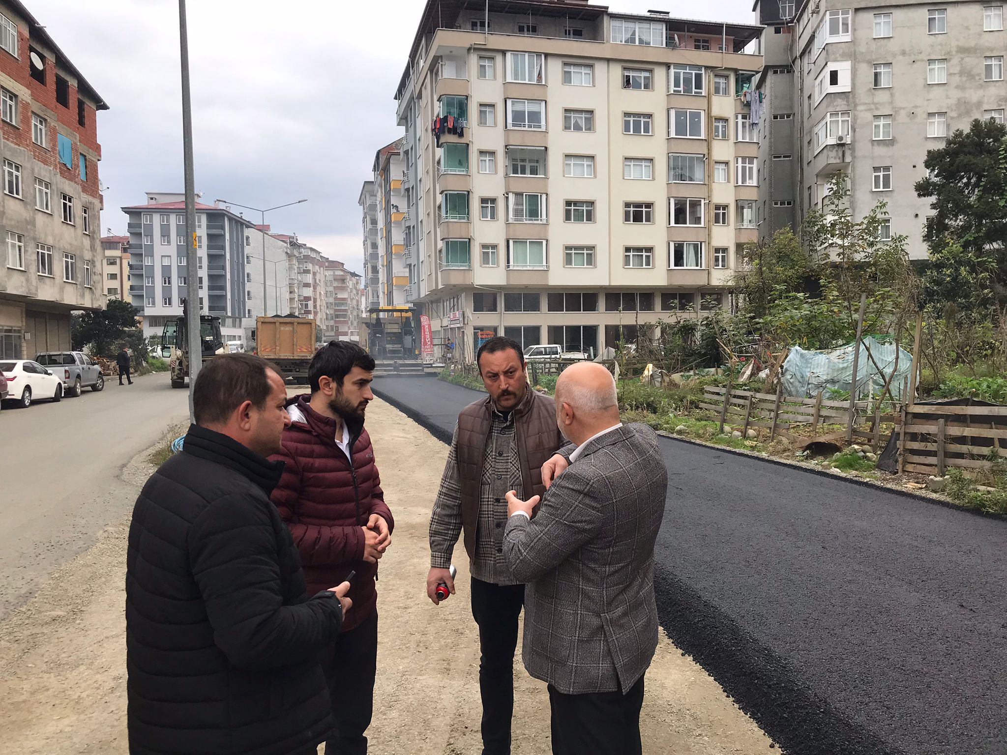 Fırtına Mahallemizde ikinci etap sıcak asfalt çalışmamıza başladık. 