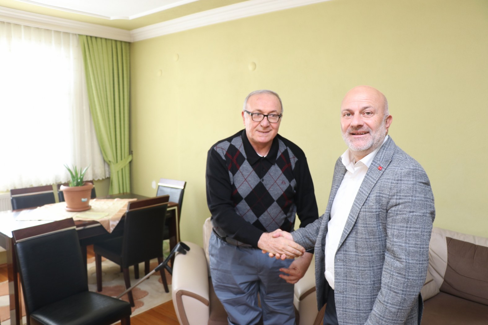 Başkanımız Avni KAHYA Öğretmenleri Unutmadı
