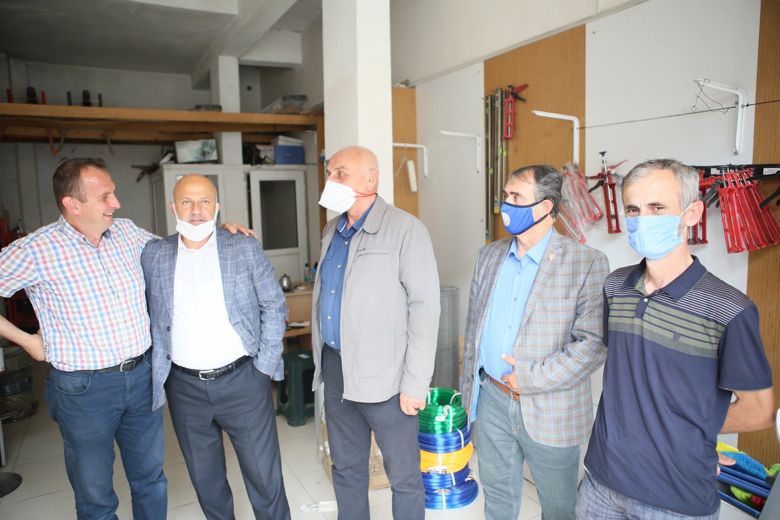 Alt yapısı biten yerlerde üst yapı çalışmalarımıza hız verdik.