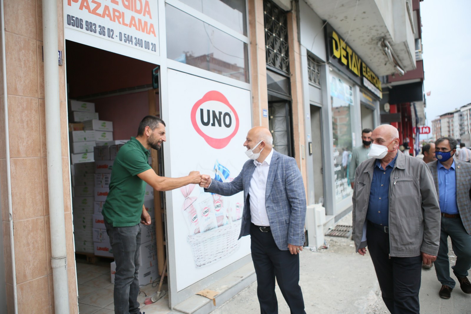 Alt yapısı biten yerlerde üst yapı çalışmalarımıza hız verdik.