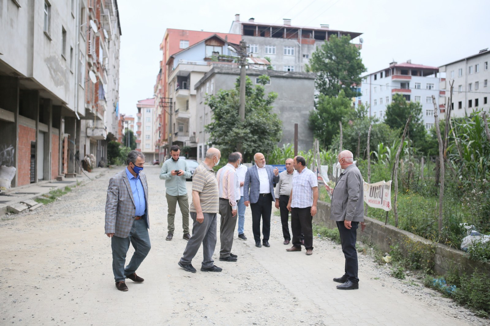 Alt yapısı biten yerlerde üst yapı çalışmalarımıza hız verdik.