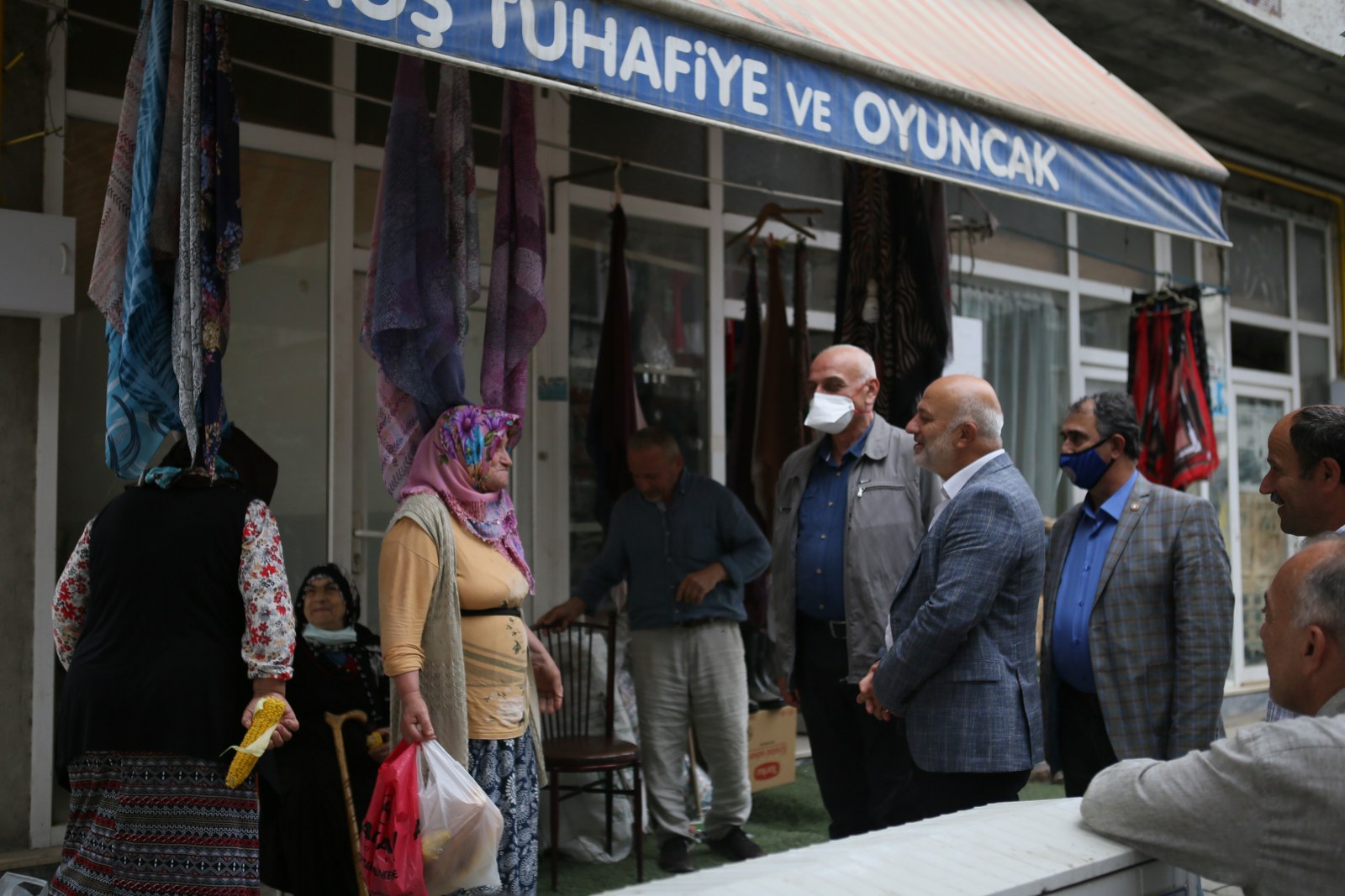 Alt yapısı biten yerlerde üst yapı çalışmalarımıza hız verdik.