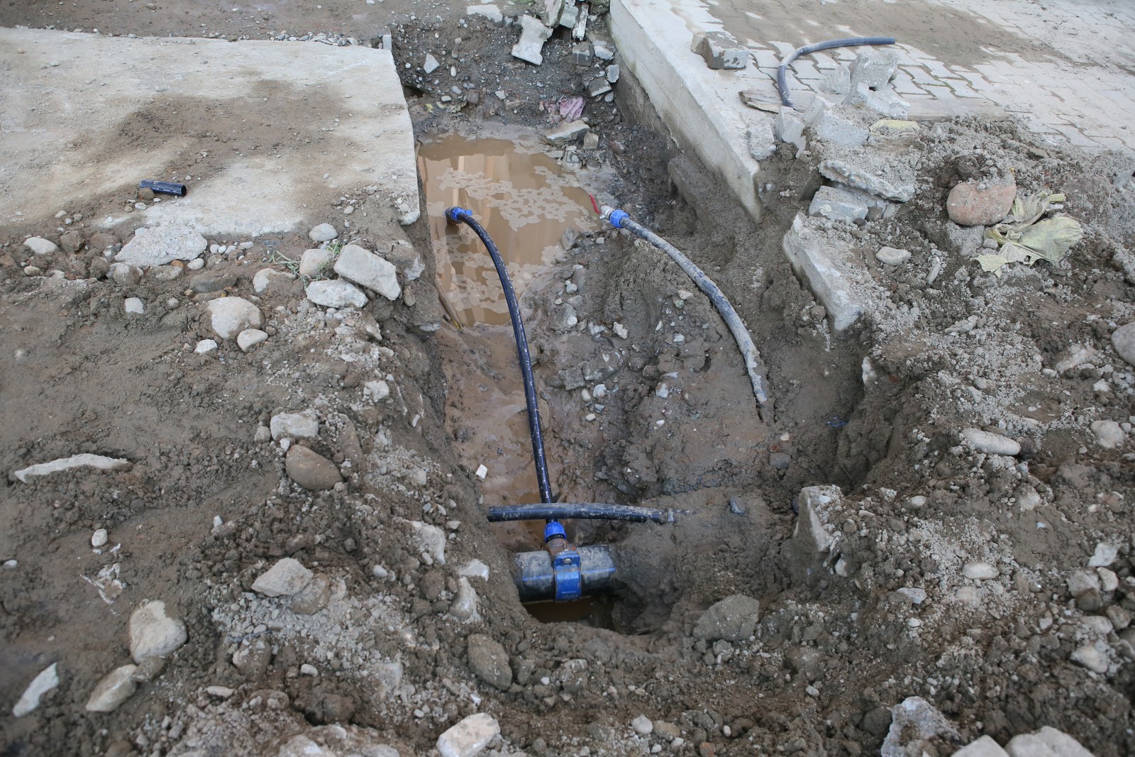 Alt yapısı tamamlanan alanlarda üst yapı çalışmalarımıza hız verdik