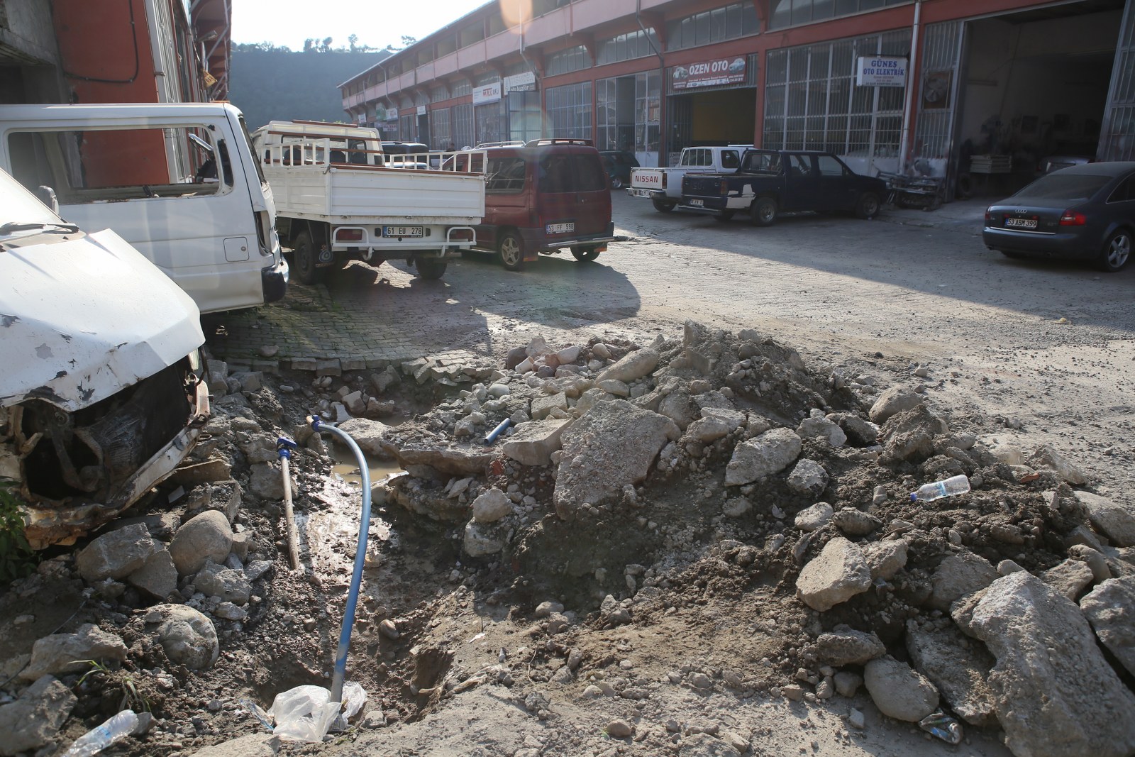 Alt yapısı tamamlanan alanlarda üst yapı çalışmalarımıza hız verdik
