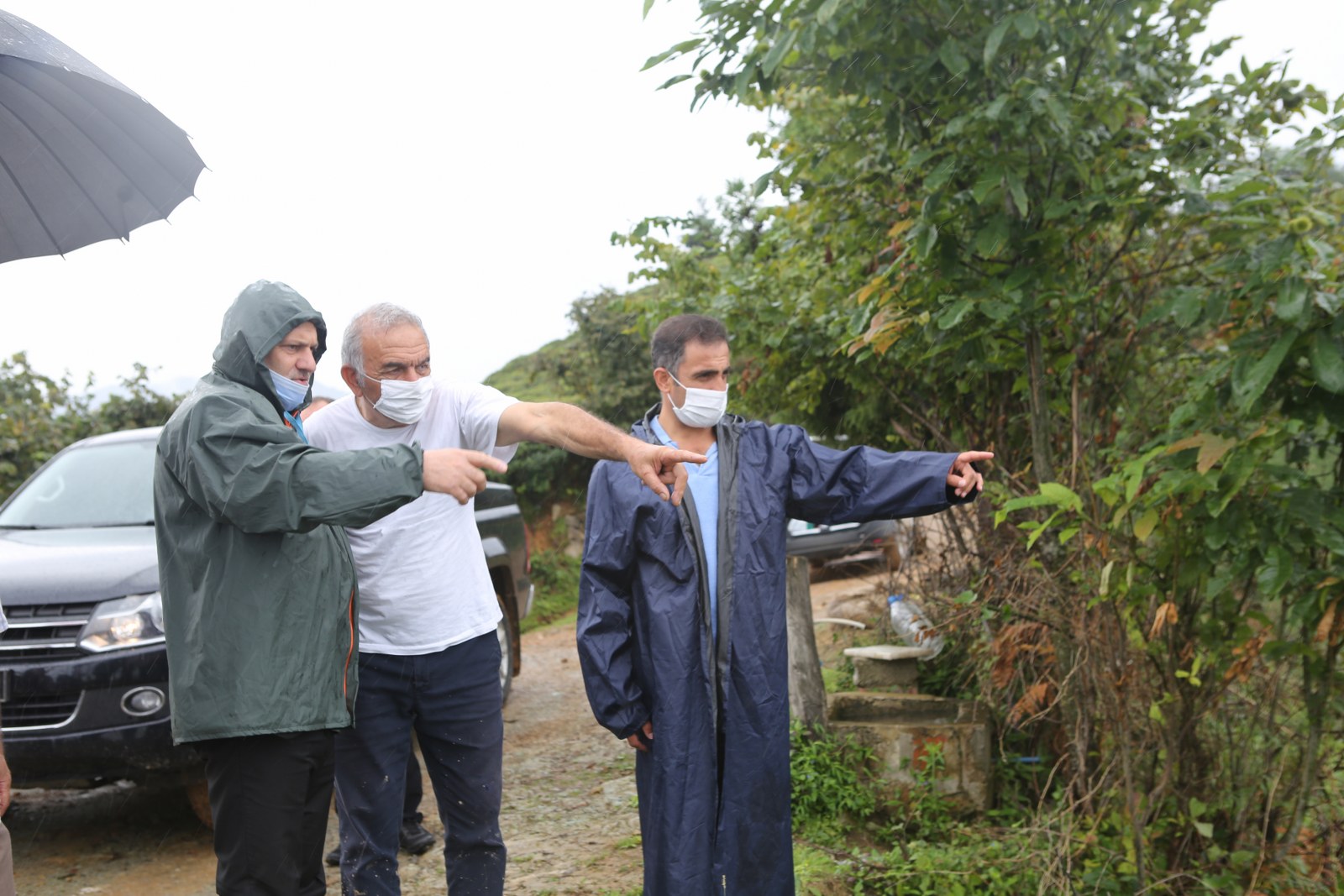 Işıklı genelinde meydana gelen heyelan ve su baskınlarını yerinde inceleyerek