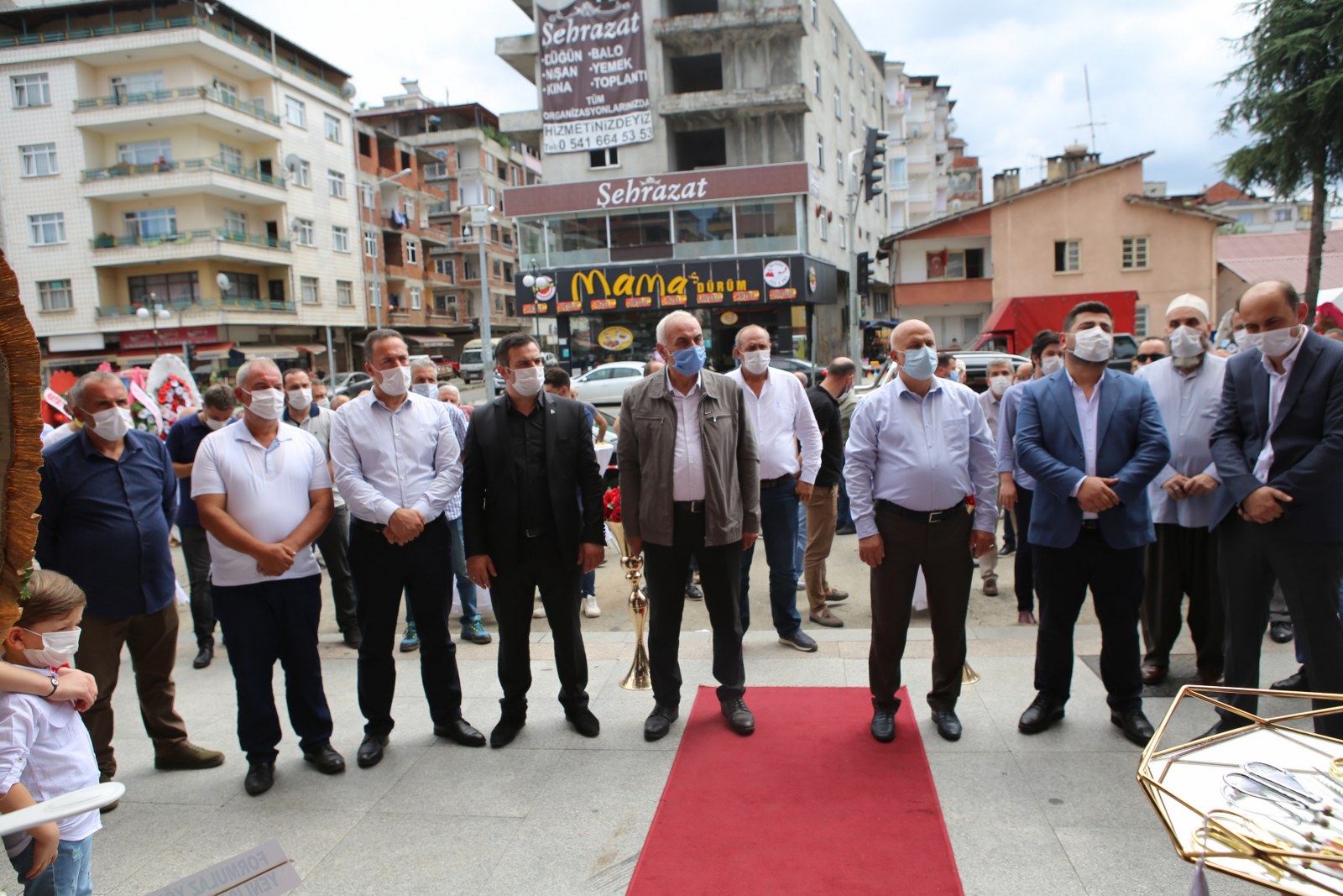 Ardeşen İlçemizde yeni bir iş yerinin daha açılış kurdelesini kestik. 