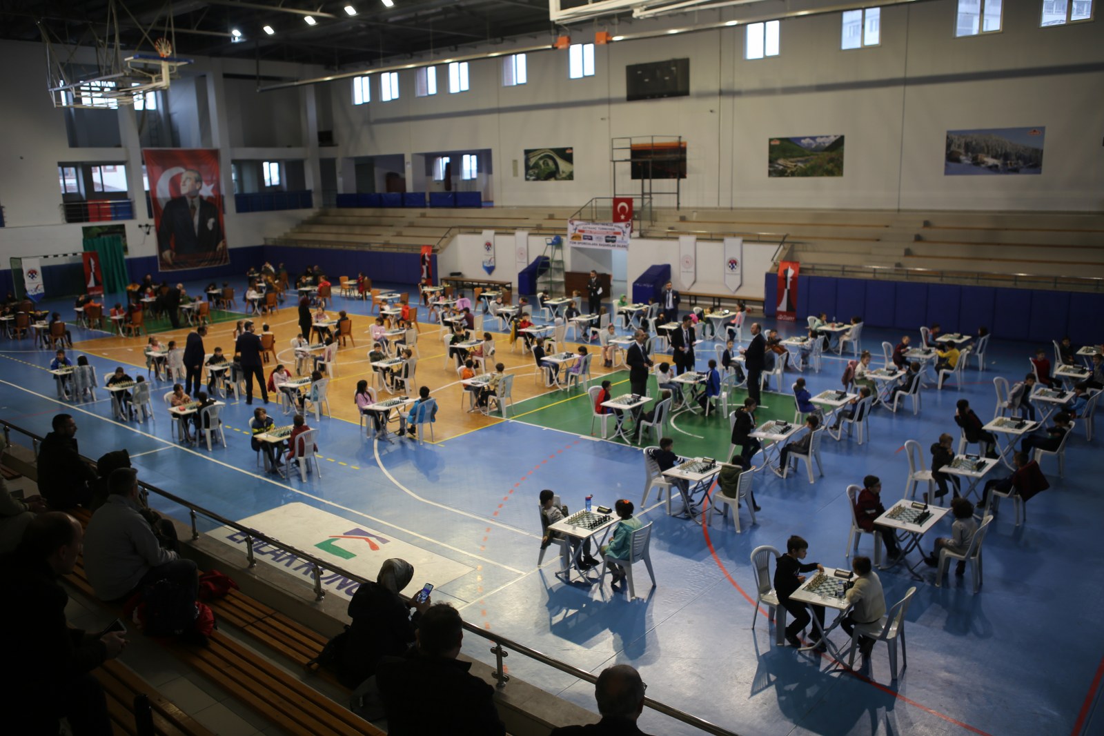 Öğretmenler Günü Satranç Turnuvası Düzenlendi