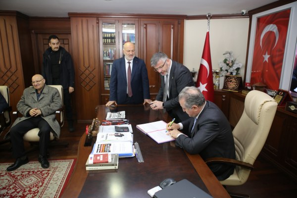 Bakan Bak Ardeşen'de Belediyemizi Ziyarete Etti.