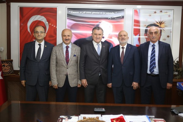 Bakan Bak Ardeşen'de Belediyemizi Ziyarete Etti.