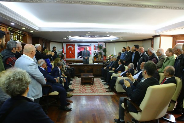 Belediye Başkanımız Enver Atagün’e Hayırlı olsun ziyaretleri sürüyor.