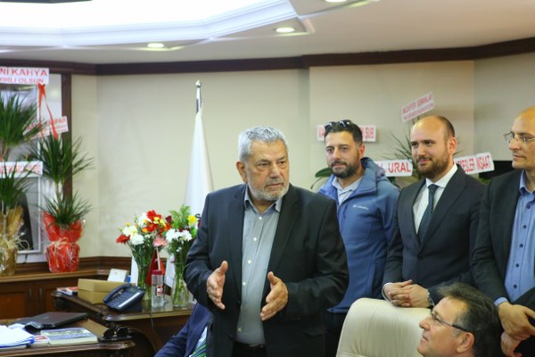 Belediye Başkanımız Enver Atagün’e Hayırlı olsun ziyaretleri sürüyor.
