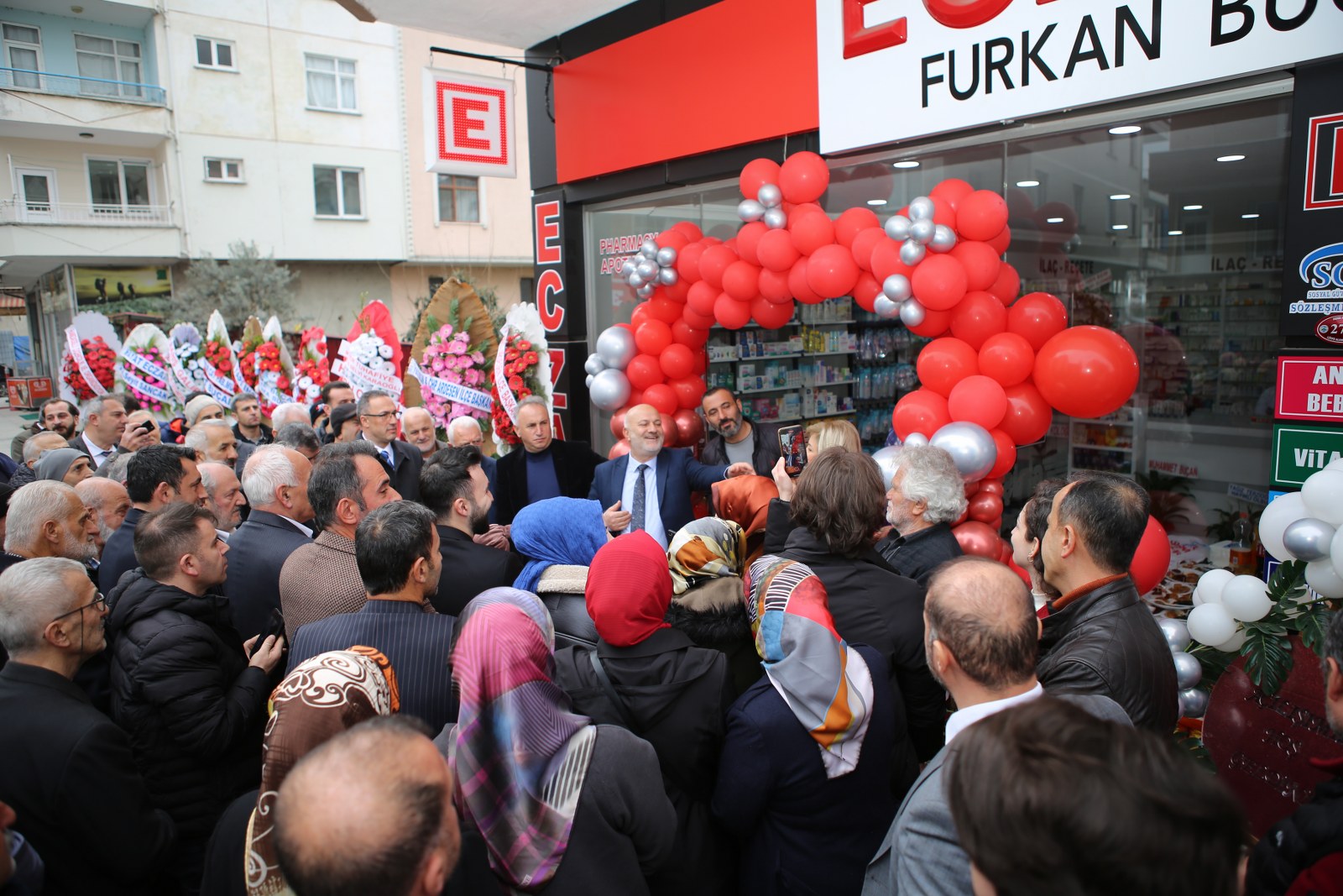 Bugün Ardeşen İlçemizde yeni bir iş yerini daha hizmete açıldı.