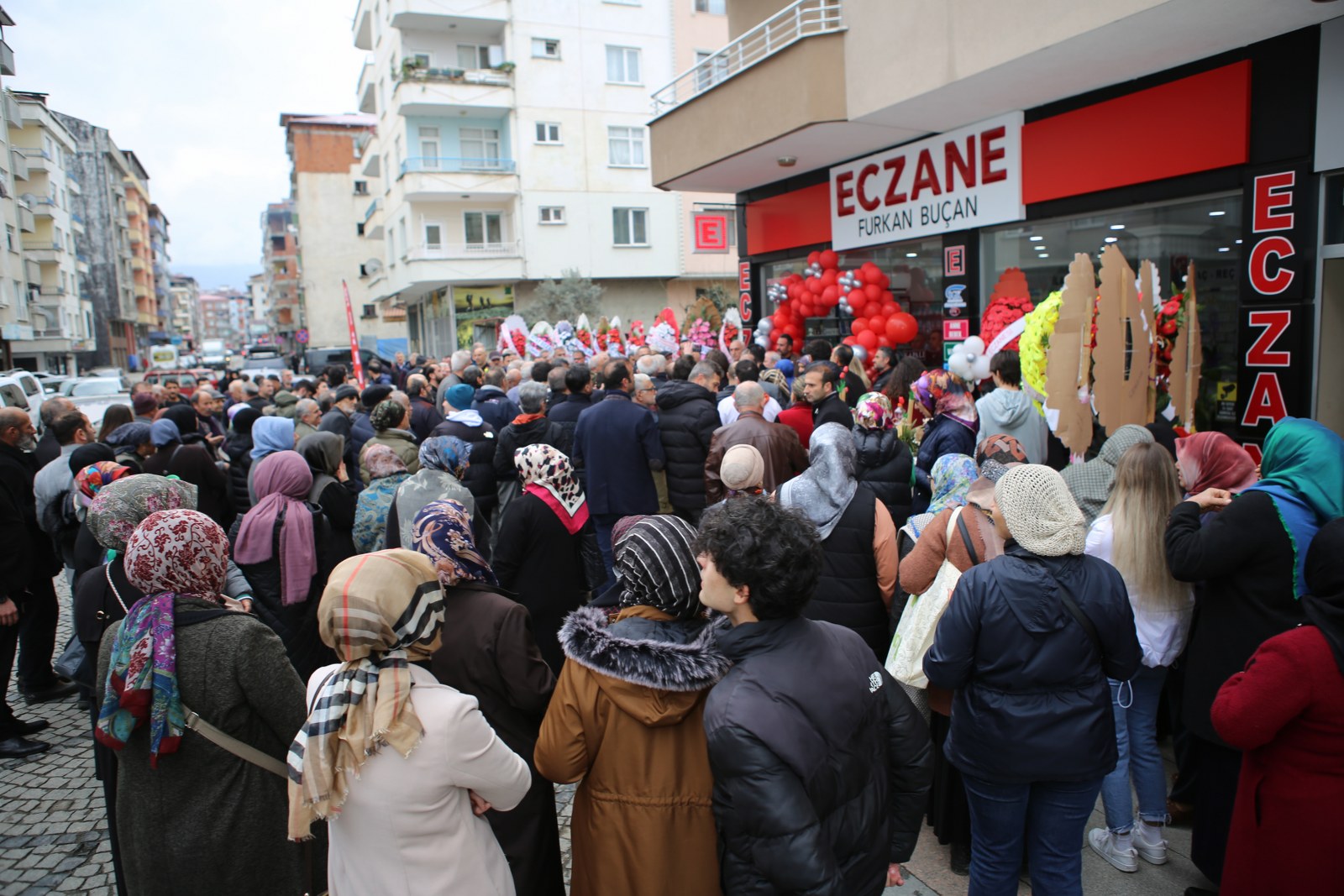Bugün Ardeşen İlçemizde yeni bir iş yerini daha hizmete açıldı.