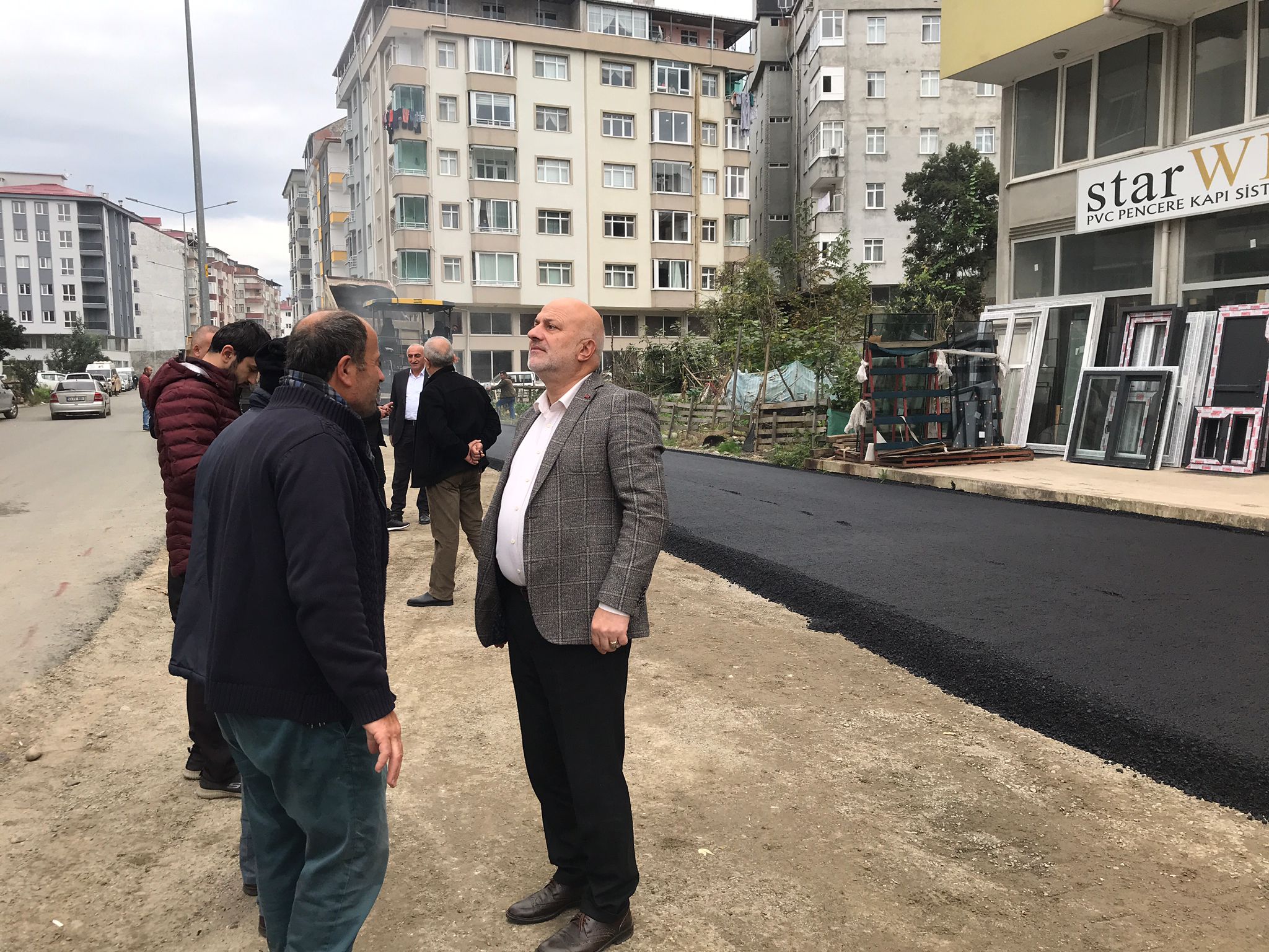 Fırtına Mahallemizde ikinci etap sıcak asfalt çalışmamıza başladık. 