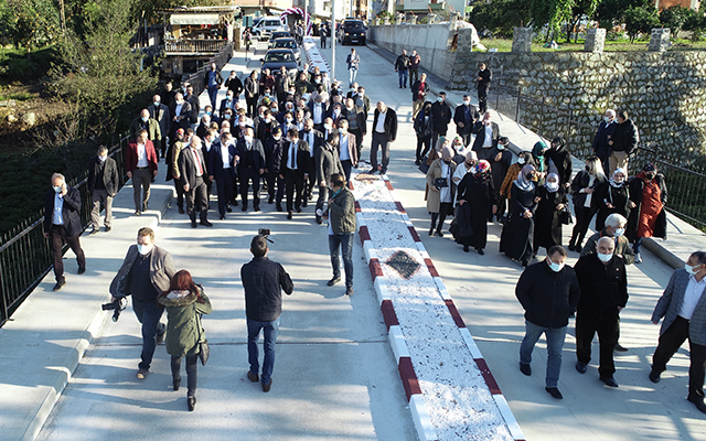 Düz Mahalle, İnönü Caddesi Bağlantı Yolu Açıldı. 