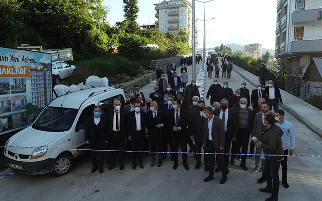 Düz Mahalle, İnönü Caddesi Bağlantı Yolu Açıldı. 