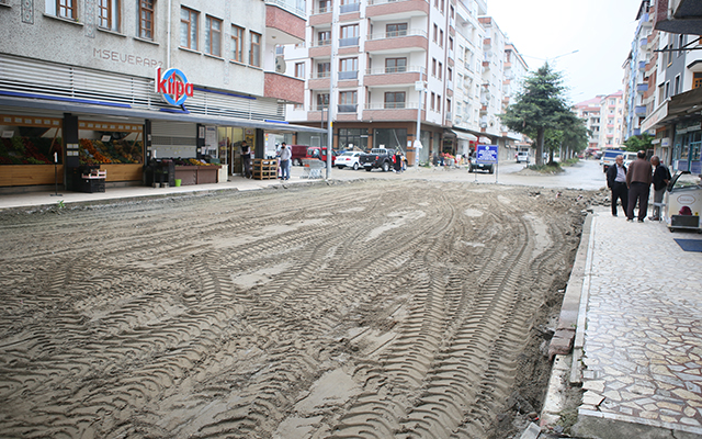 Fırtına Mahallesinde üst yapı çalışmalarına başladık.