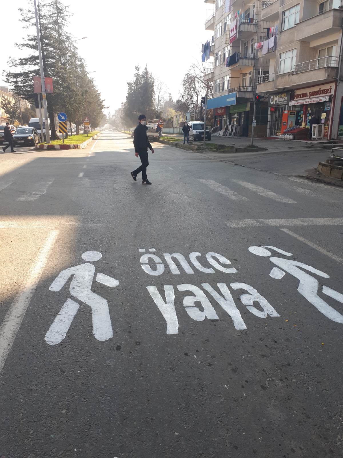 Önceliğimiz hayatımız, önceliğimiz yayalarımız.