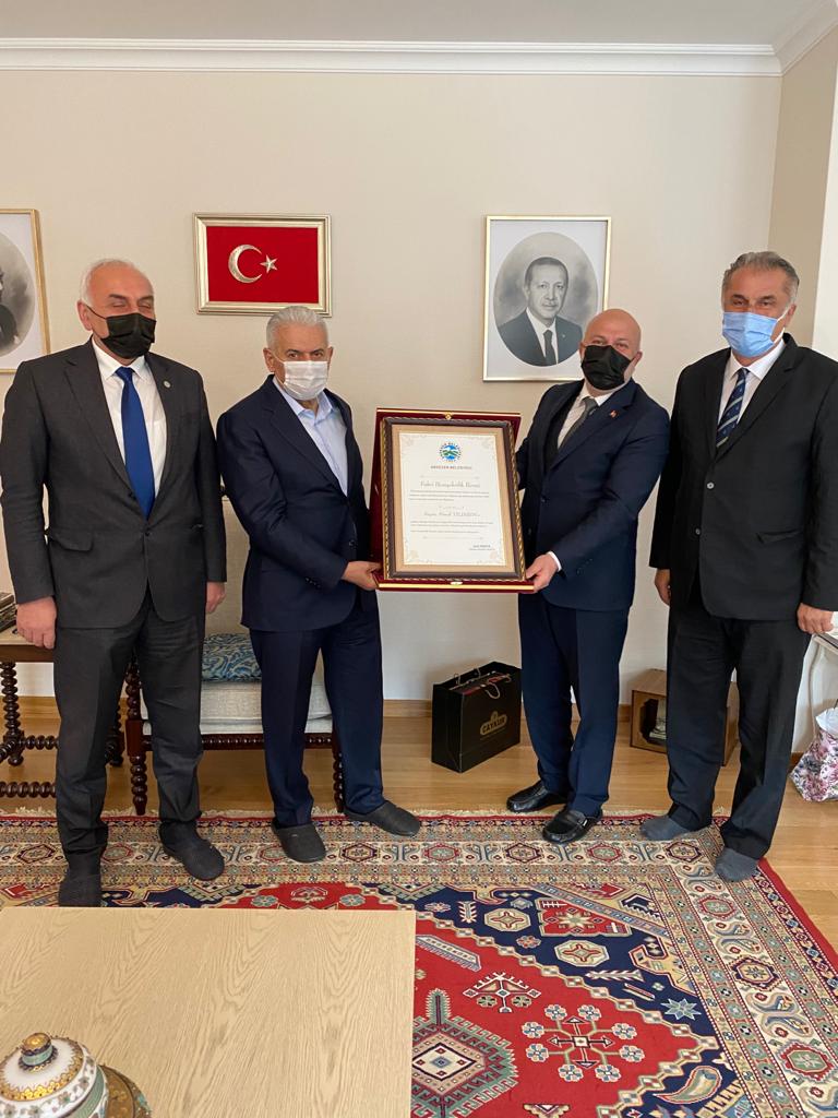 Sayın Binali YILDIRIM'a Fahri Hemşehrilik Beratı takdim ettik. 