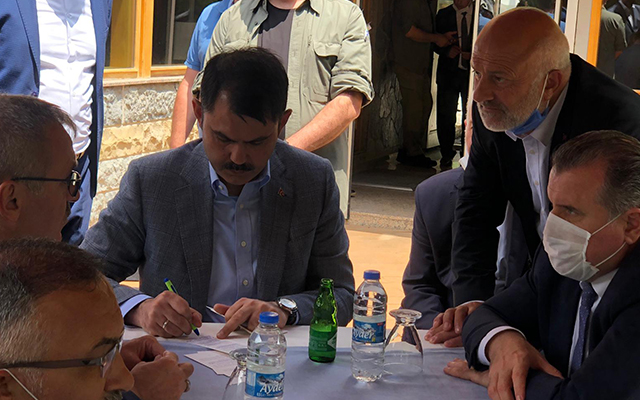 Bakan KURUM'dan Ardeşen'e Millet Bahçesi Müjdesi.