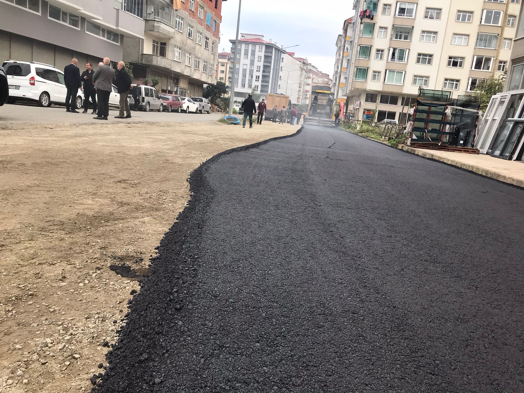 Fırtına Mahallemizde ikinci etap sıcak asfalt çalışmamıza başladık. 