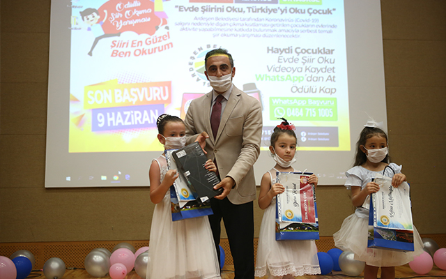 Ardeşen Belediyesinden Çocuklara Ödül Yağdı