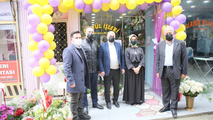 Bu zor dönemi birbirimize destek olarak, el birliğiyle aşacağız.