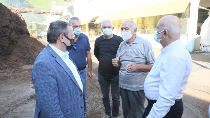 ÇAYKUR Genel Müdürü Işıklı çay fabrikasında incelmelerde bulundu